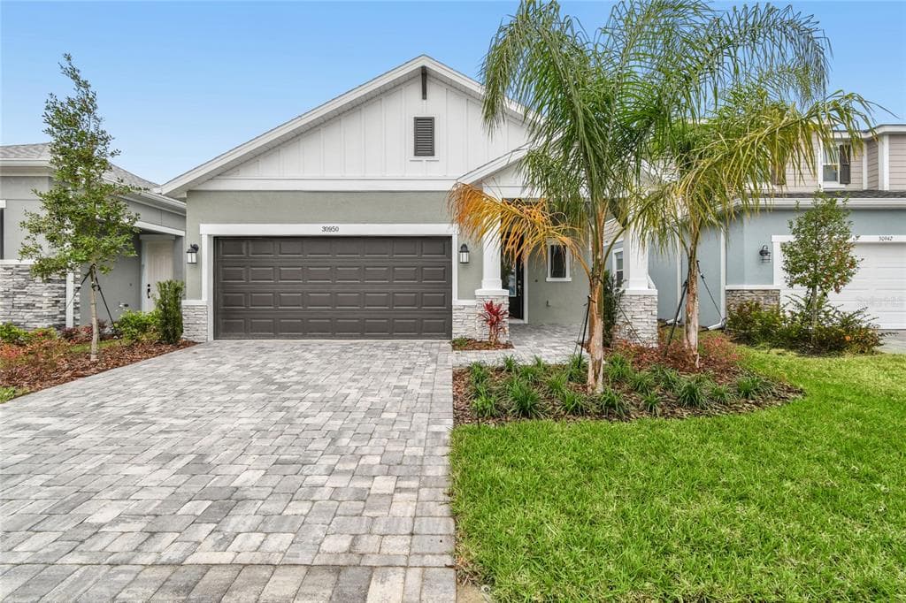 30950 PENDLETON LANDING CIRCLE WESLEY CHAPEL, FL 33545