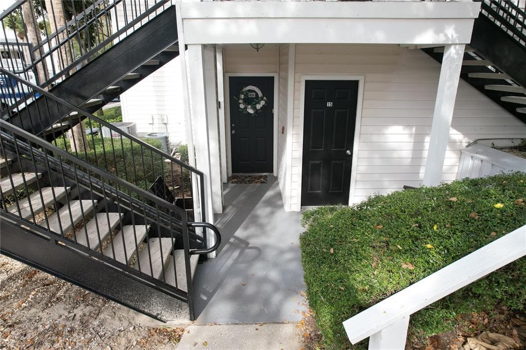 3301 HAVILAND COURT UNIT 104 PALM HARBOR, FL 34684