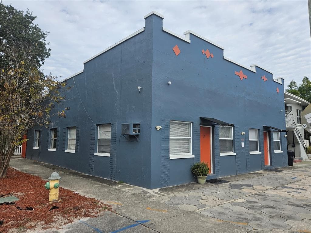 655 7TH AVENUE N UNIT 3 ST PETERSBURG, FL 33701