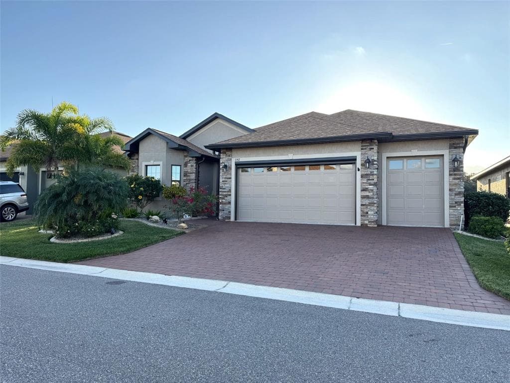 1142 SAWGRASS DRIVE WINTER HAVEN, FL 33884