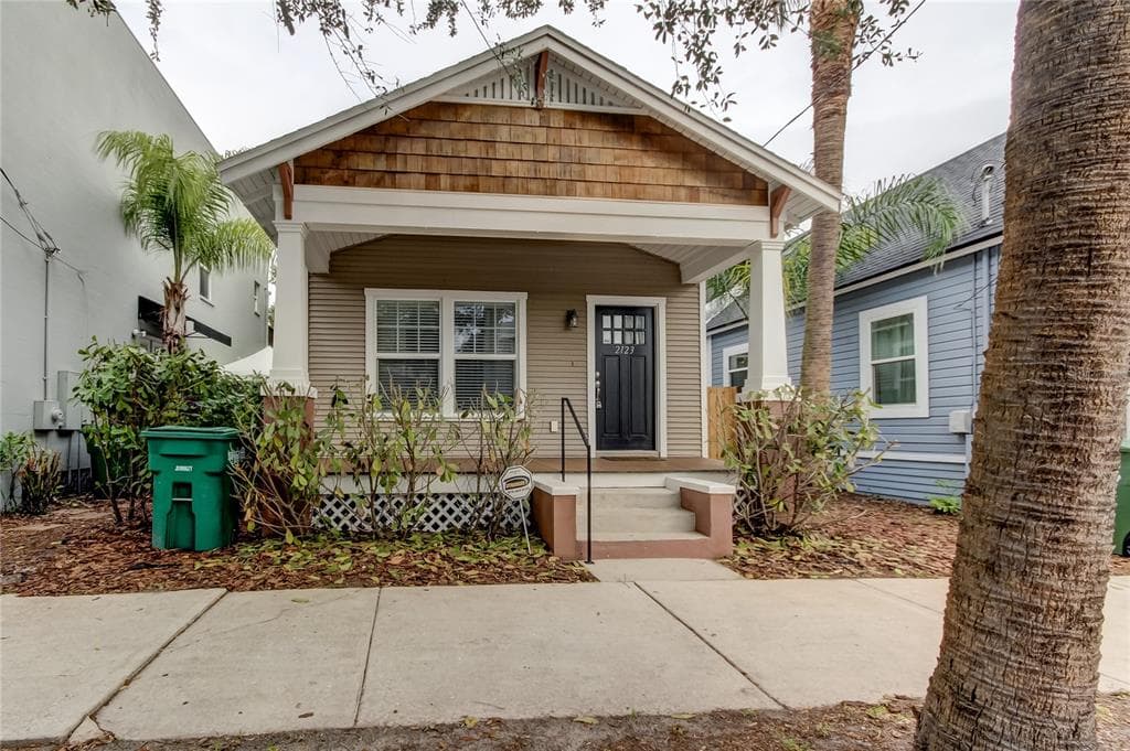 2123 W SPRUCE STREET TAMPA, FL 33607