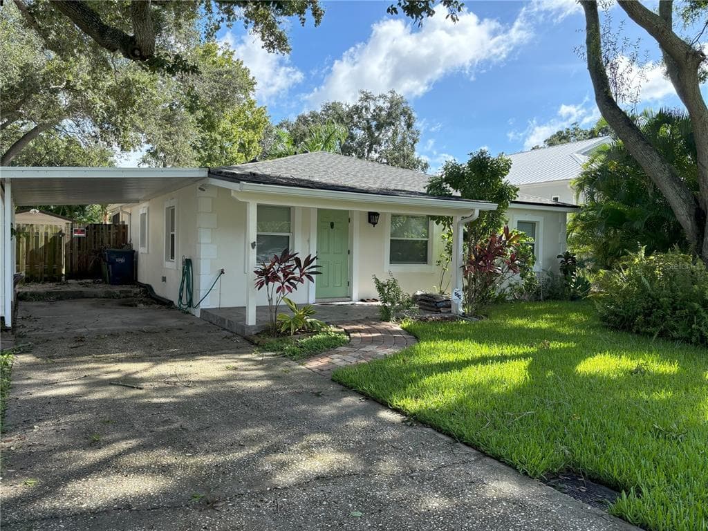 4727 W WALLCRAFT AVENUE TAMPA, FL 33611
