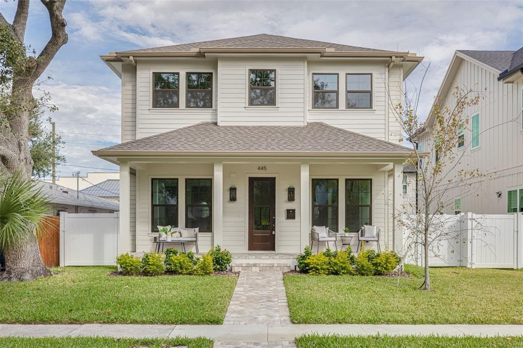 445 36TH AVENUE N ST PETERSBURG, FL 33704