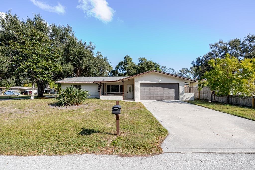 1971 ATLANTIS DRIVE CLEARWATER, FL 33763