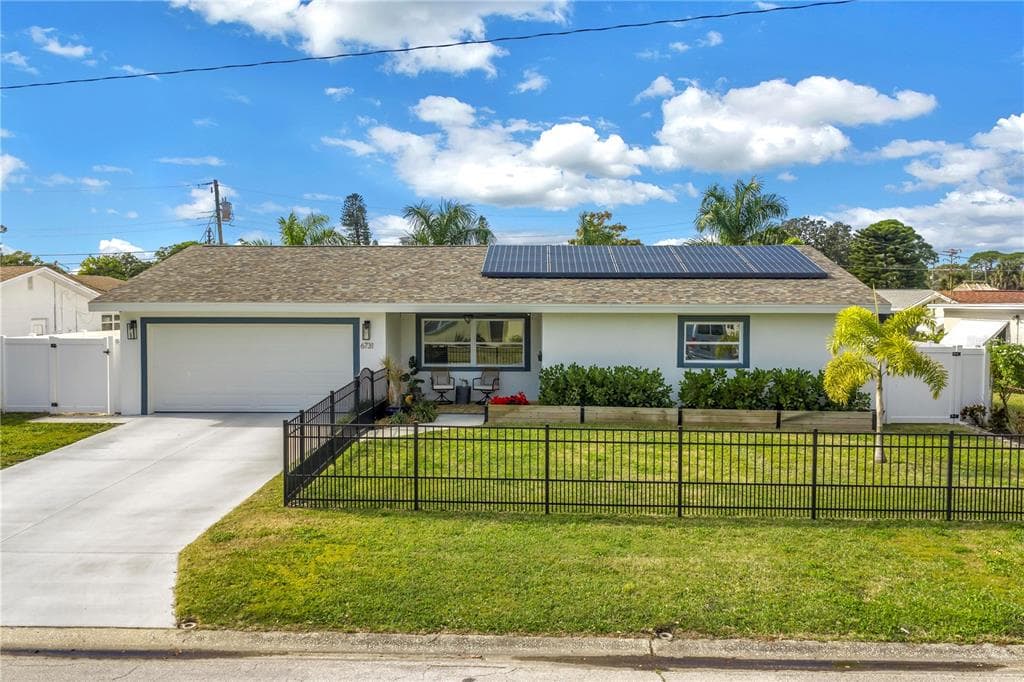 6731 14TH WAY S ST PETERSBURG, FL 33705