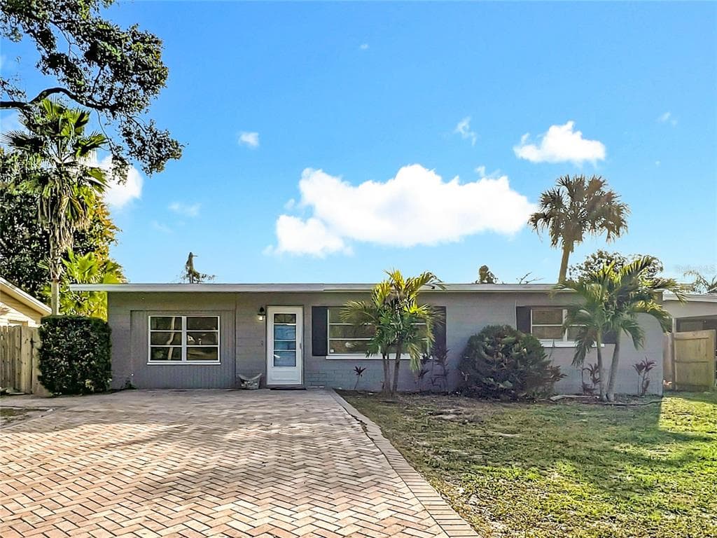 12295 RIDGE ROAD LARGO, FL 33778