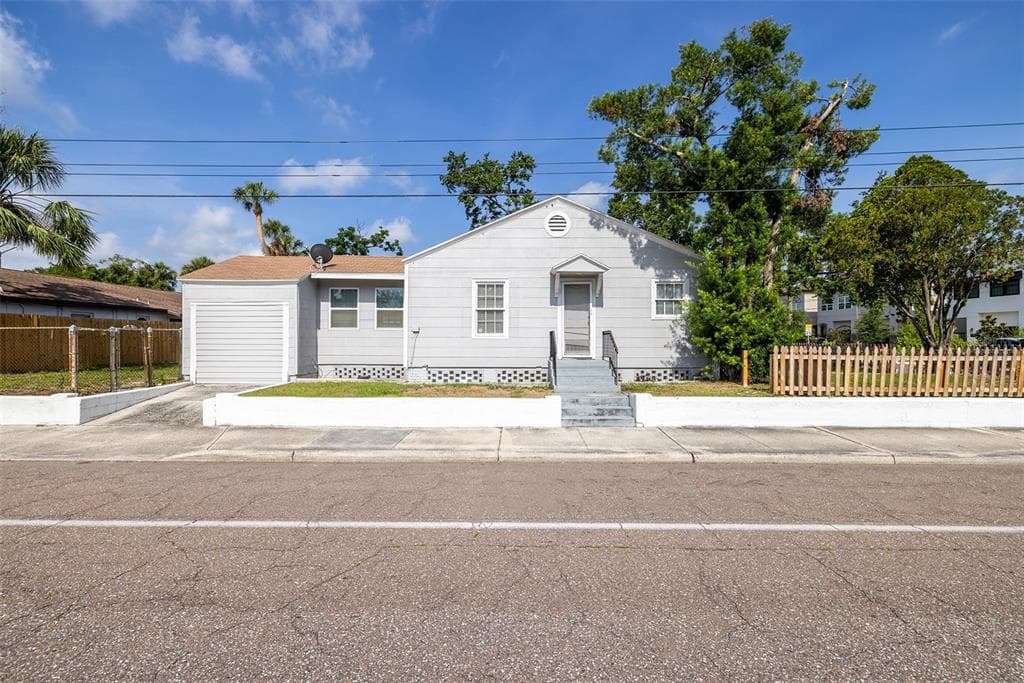 2402 W NORTH B STREET TAMPA, FL 33609