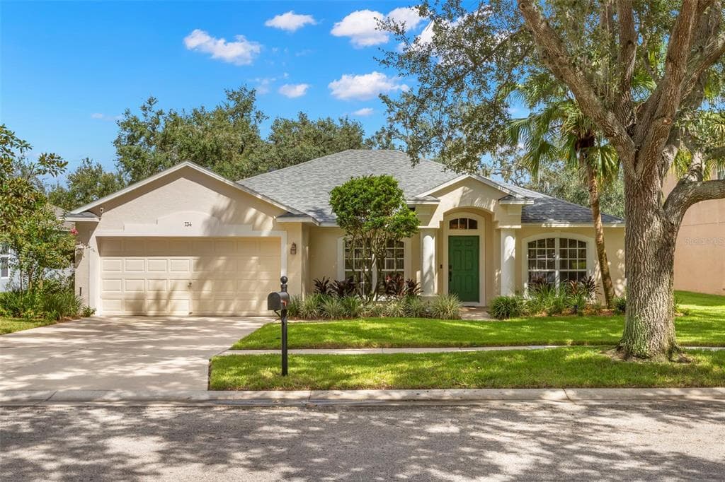 734 BERRY BRAMBLE DRIVE BRANDON, FL 33510