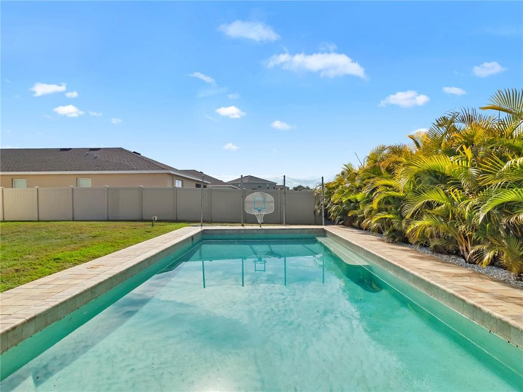 16792 GLACIER BAY LOOP WIMAUMA, FL 33598