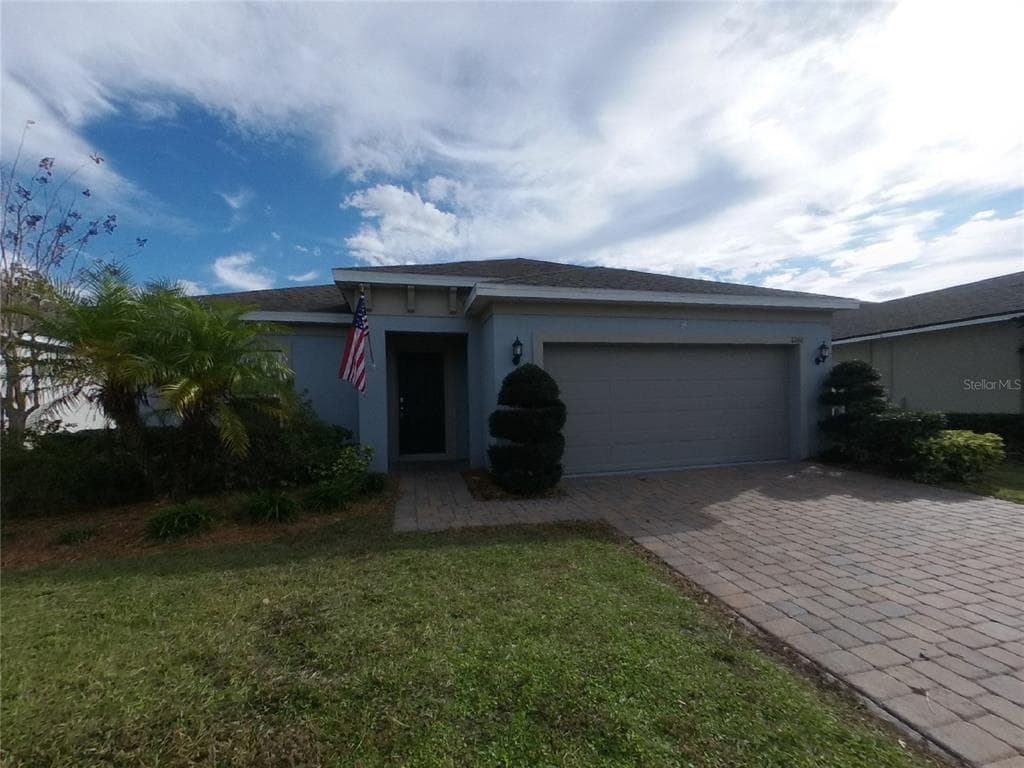 1266 STRATTON AVENUE GROVELAND, FL 34736
