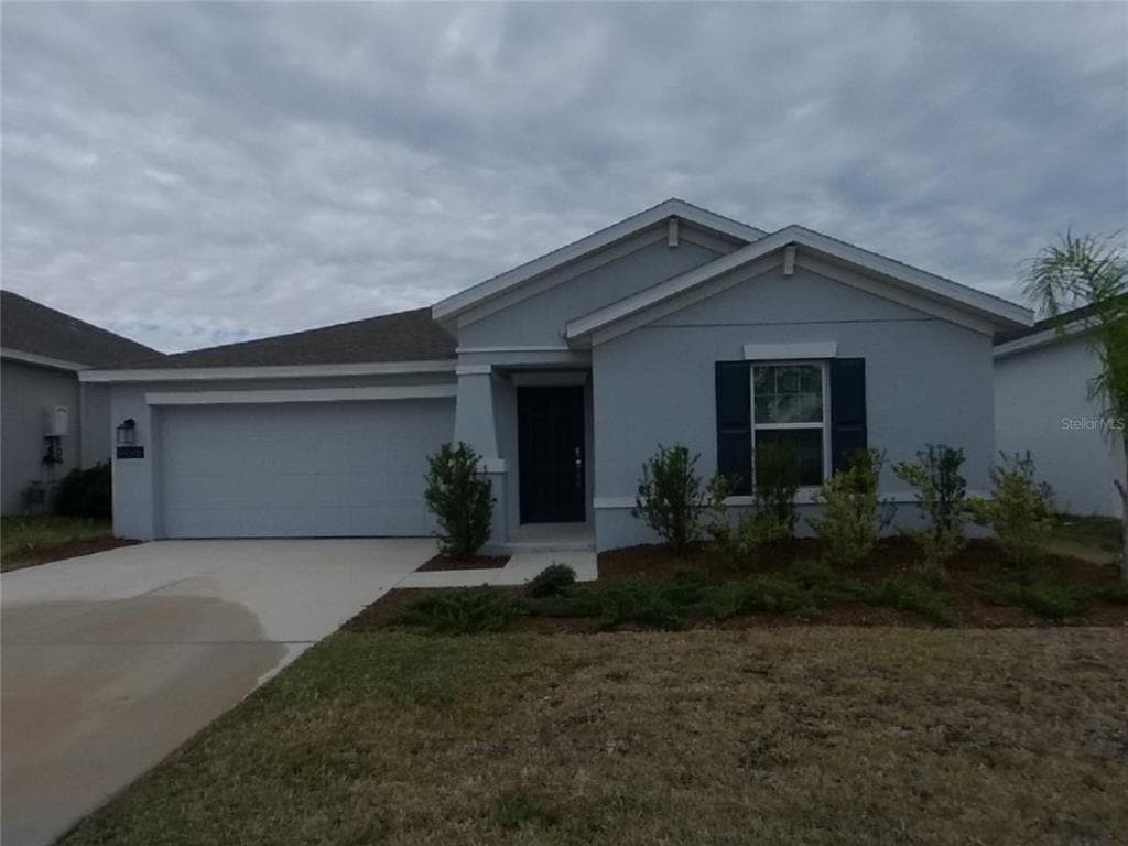 9496 REVERE AVENUE LEESBURG, FL 34788