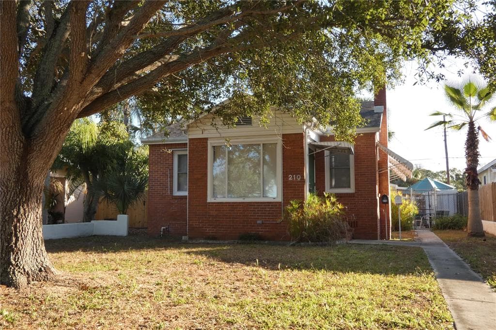 210 43RD AVENUE N ST PETERSBURG, FL 33703