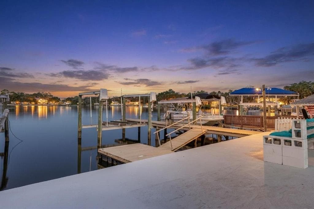 5531 MANATEE POINT DRIVE NEW PORT RICHEY, FL 34652
