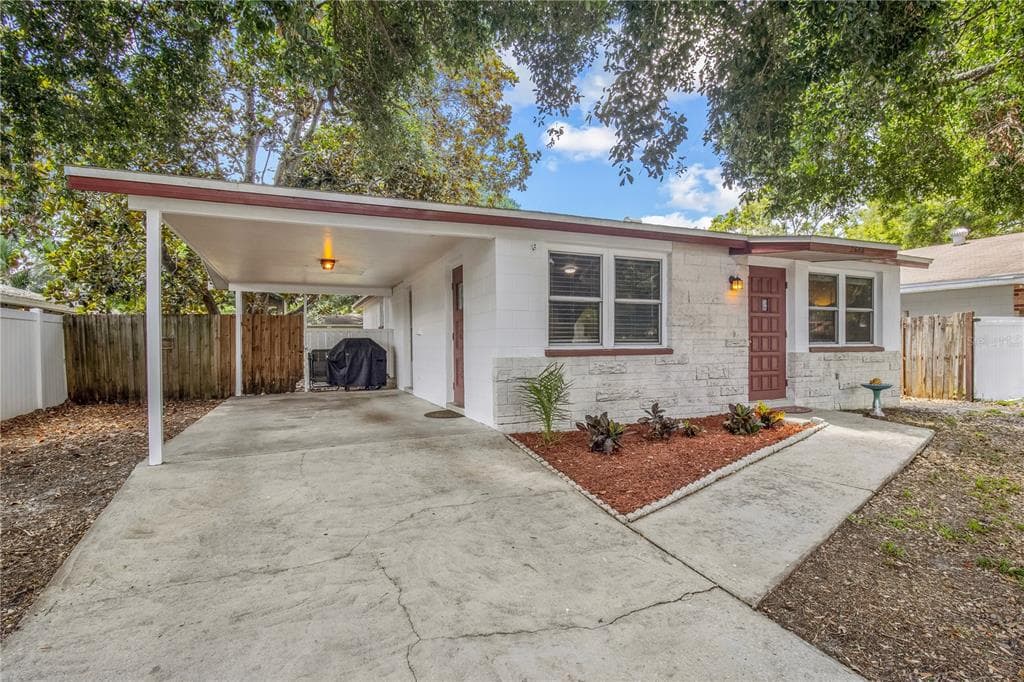 2646 61 AVENUE N ST PETERSBURG, FL 33714