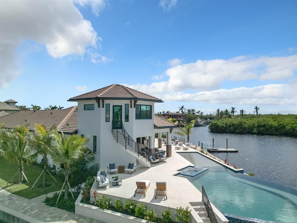 14201 BAY DRIVE FORT MYERS, FL 33919