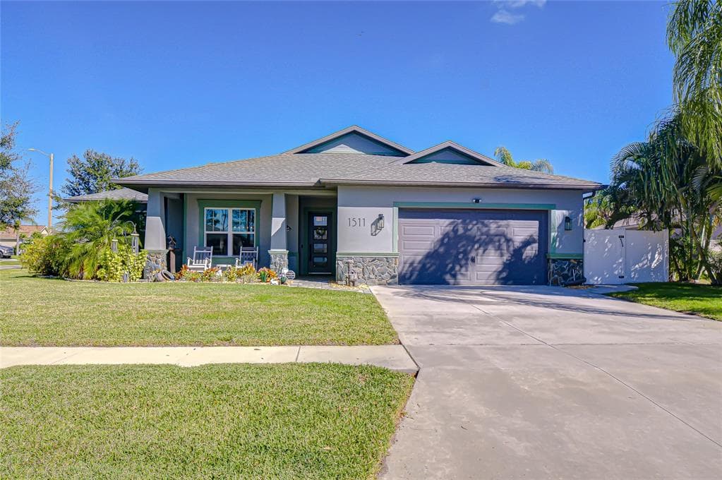 1511 ORACLE DRIVE SUN CITY CENTER, FL 33573
