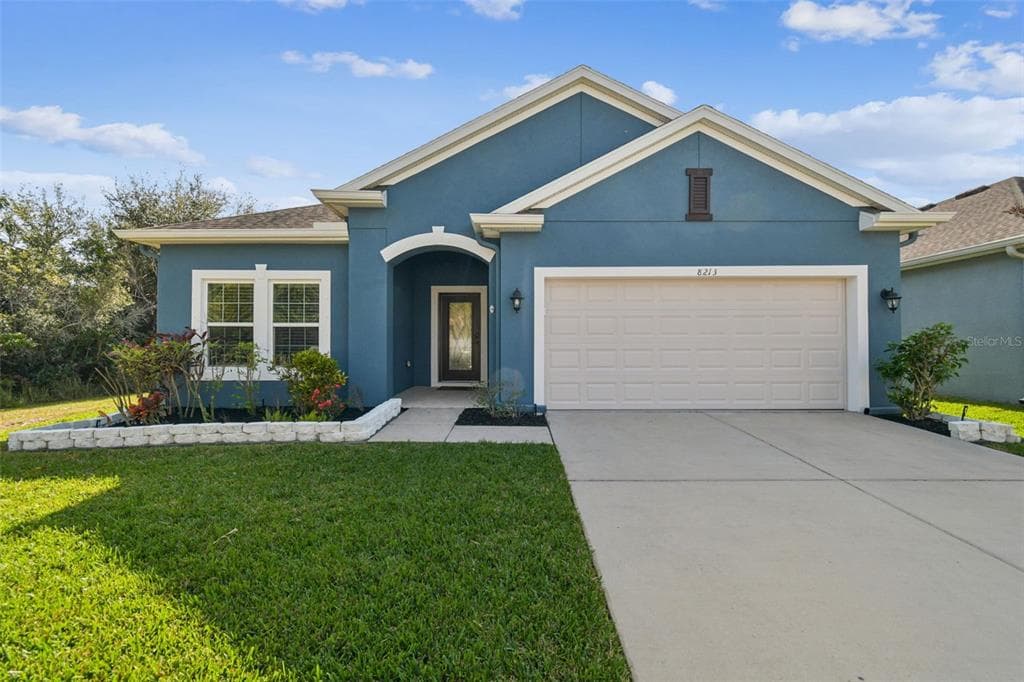8213 BARNSIDE VIEW LANE GIBSONTON, FL 33534