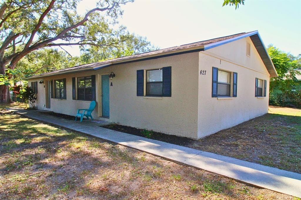 427 6TH AVENUE NE LARGO, FL 33770