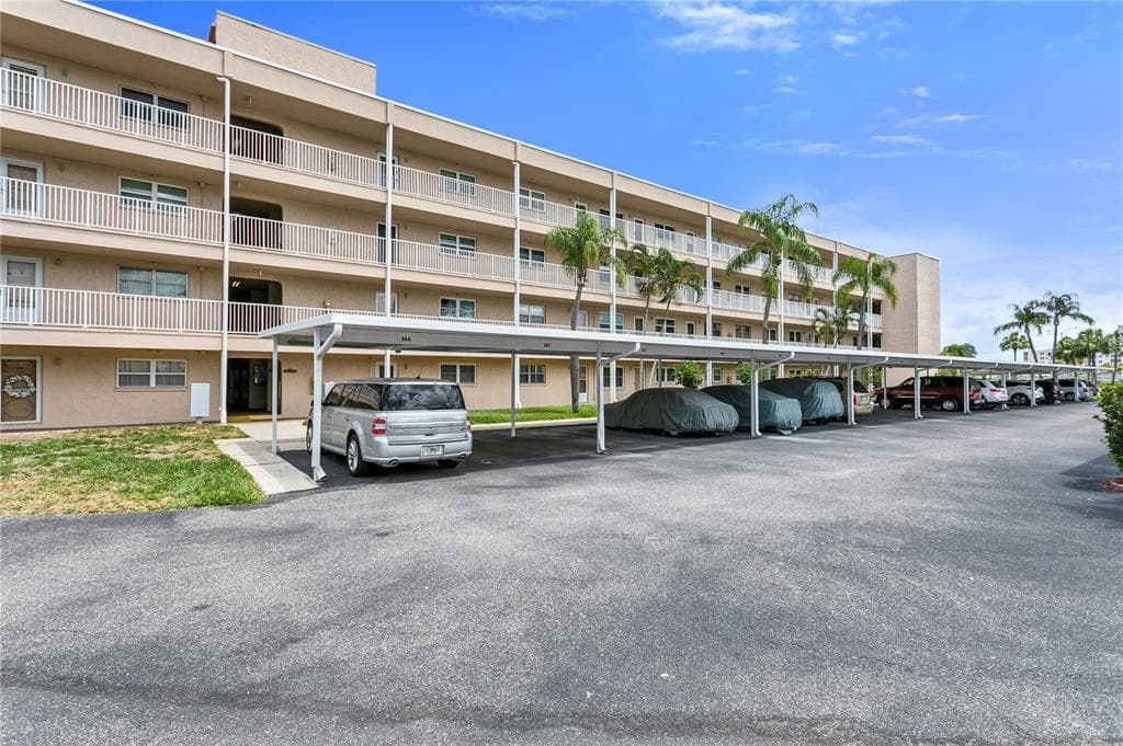 9950 62ND TERRACE N UNIT 216 ST PETERSBURG, FL 33708