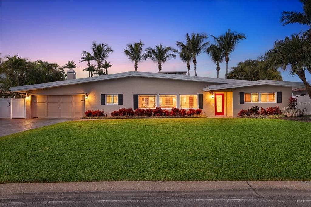 225 55TH AVENUE ST PETE BEACH, FL 33706