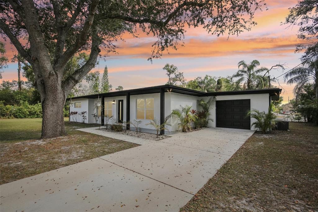 12809 N BOULEVARD TAMPA, FL 33612