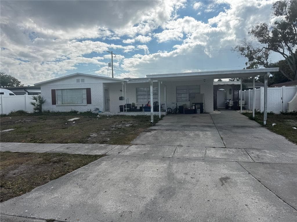 7712 W POWHATAN