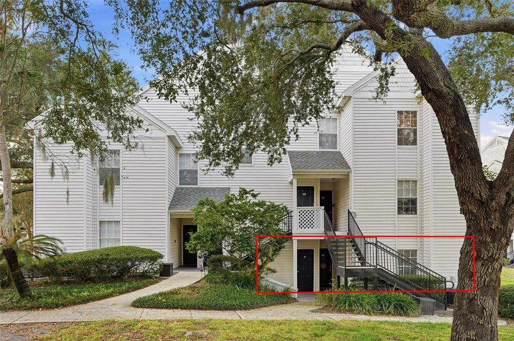 3275 HAVILAND COURT UNIT 103 PALM HARBOR, FL 34684