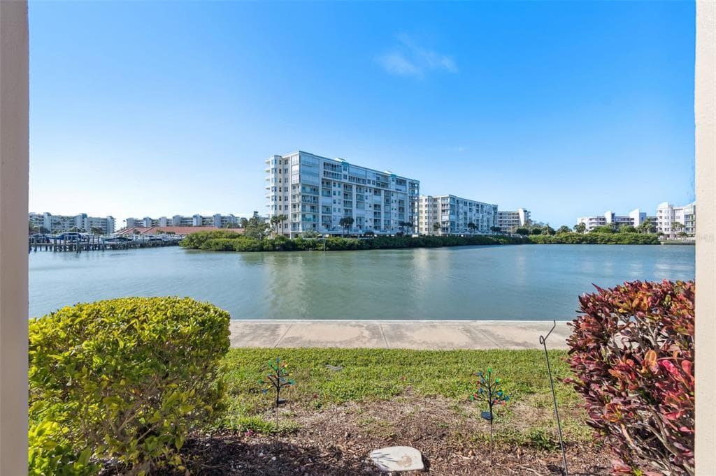7930 SUN ISLAND DRIVE S UNIT 103 SOUTH PASADENA, FL 33707
