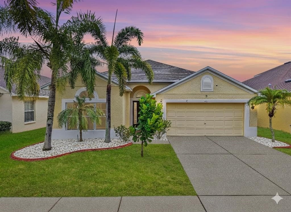 427 STONE BRIAR DRIVE RUSKIN, FL 33570