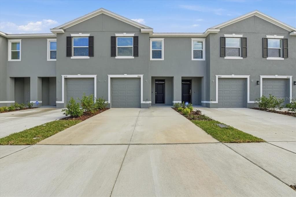 8066 SWAN MIST WAY WESLEY CHAPEL, FL 33545