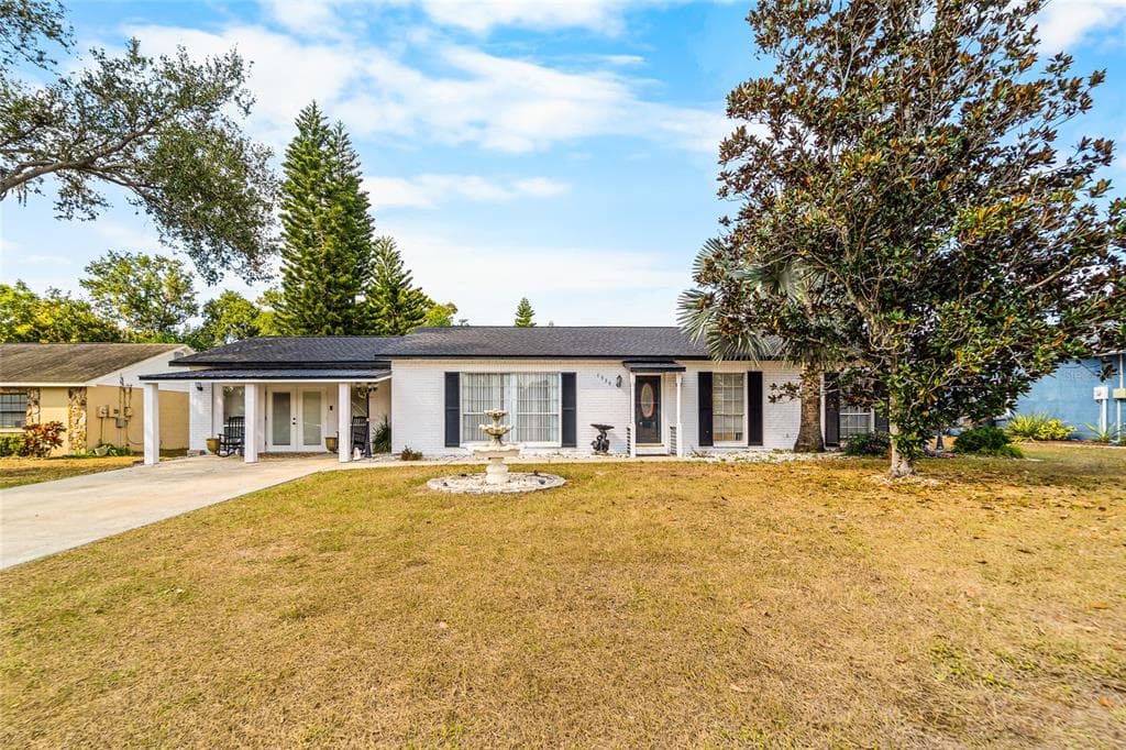1539 HIGHCREST CIRCLE VALRICO, FL 33596