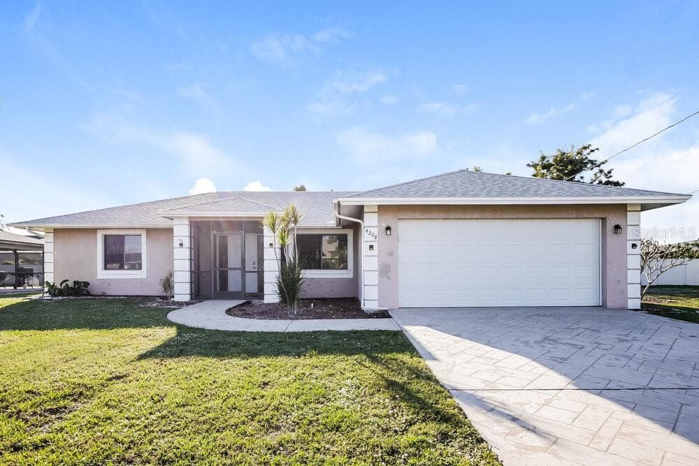 4208 SE 9TH AVENUE CAPE CORAL, FL 33904