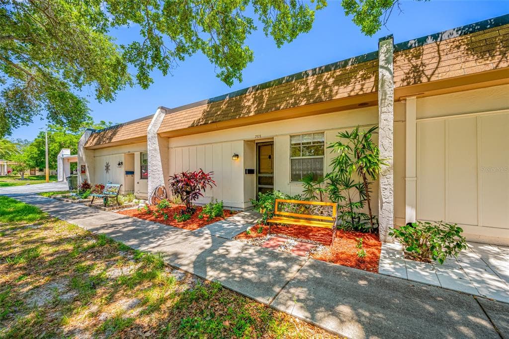 2928 FEATHER DRIVE UNIT 7-B CLEARWATER, FL 33759