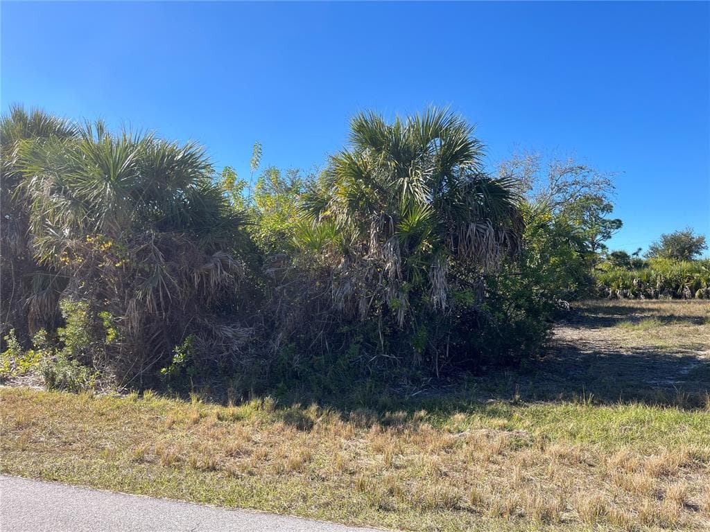 9546 MELODY CIRCLE PORT CHARLOTTE, FL 33981