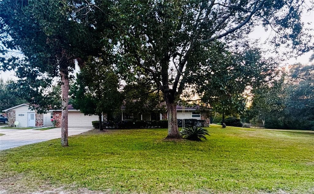37252 HILLTOP DRIVE ZEPHYRHILLS, FL 33541