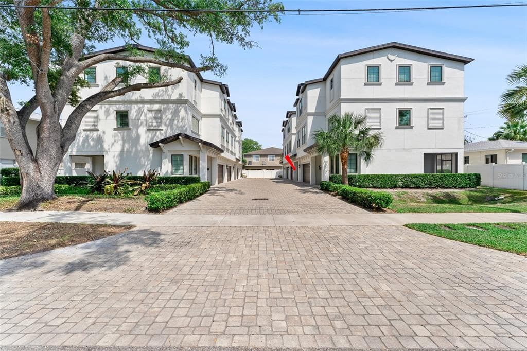 310 S HABANA AVENUE UNIT 5 TAMPA, FL 33609