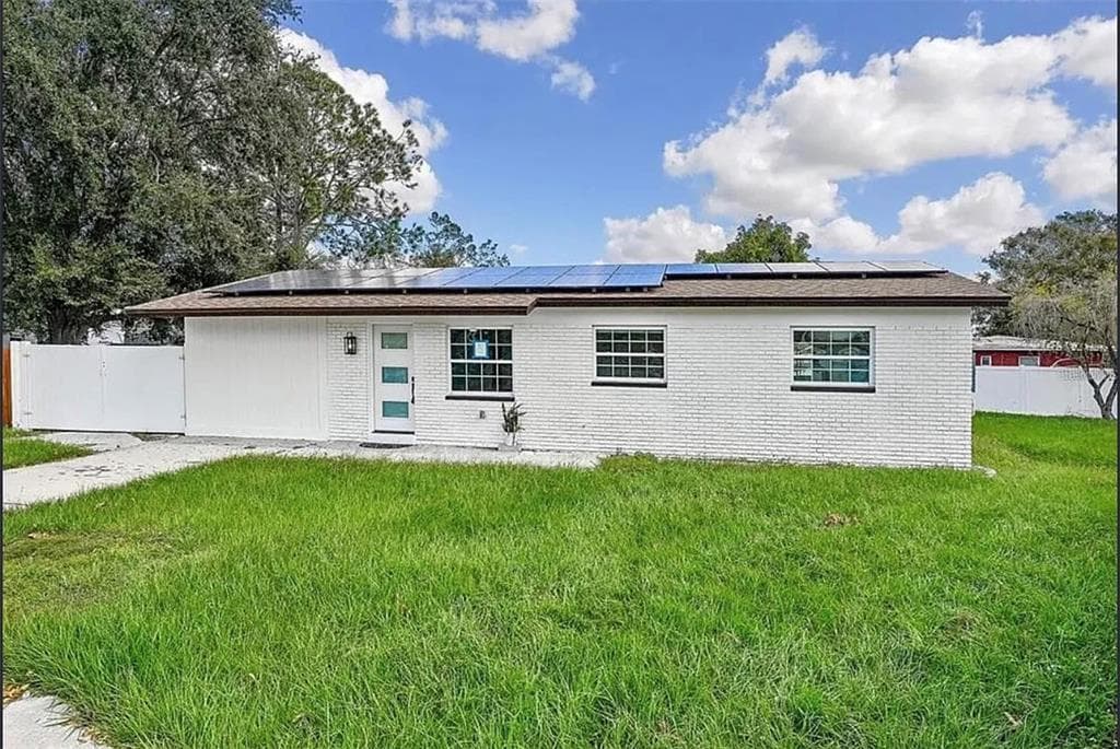 6501 SAWYER COURT TAMPA, FL 33634
