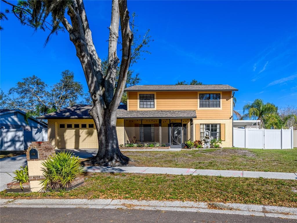 520 WYNNWOOD DRIVE BRANDON, FL 33511