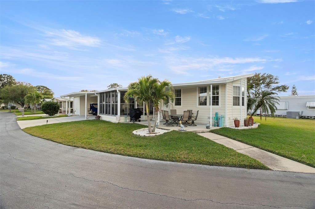 160 CLUBVIEW DRIVE UNIT 1 SAFETY HARBOR, FL 34695