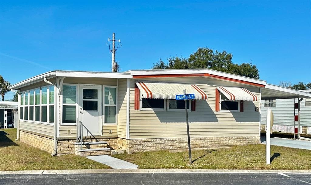 9790 66TH STREET N UNIT 69 PINELLAS PARK, FL 33782