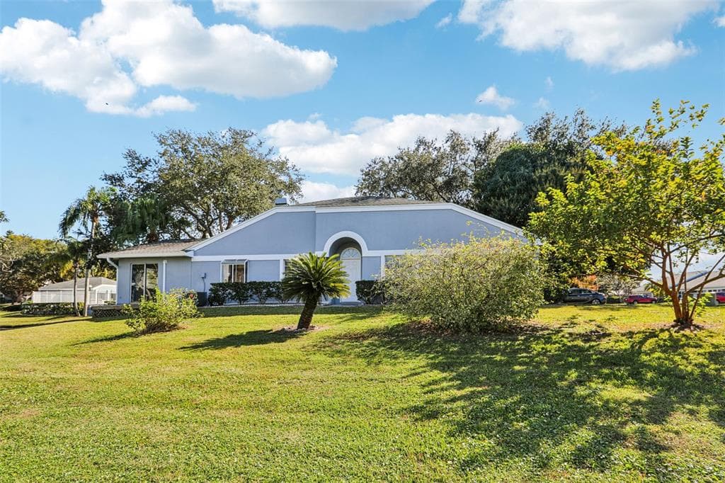 23 PENZANCE COURT SAFETY HARBOR, FL 34695