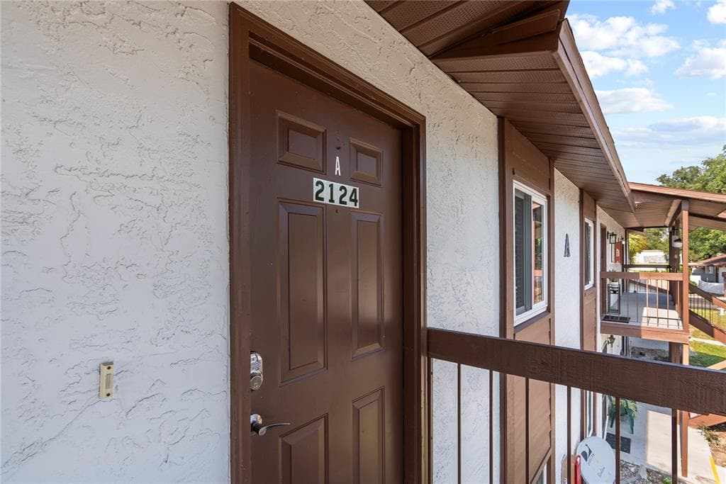 39132 COUNTY ROAD 54 UNIT 2124 ZEPHYRHILLS, FL 33542