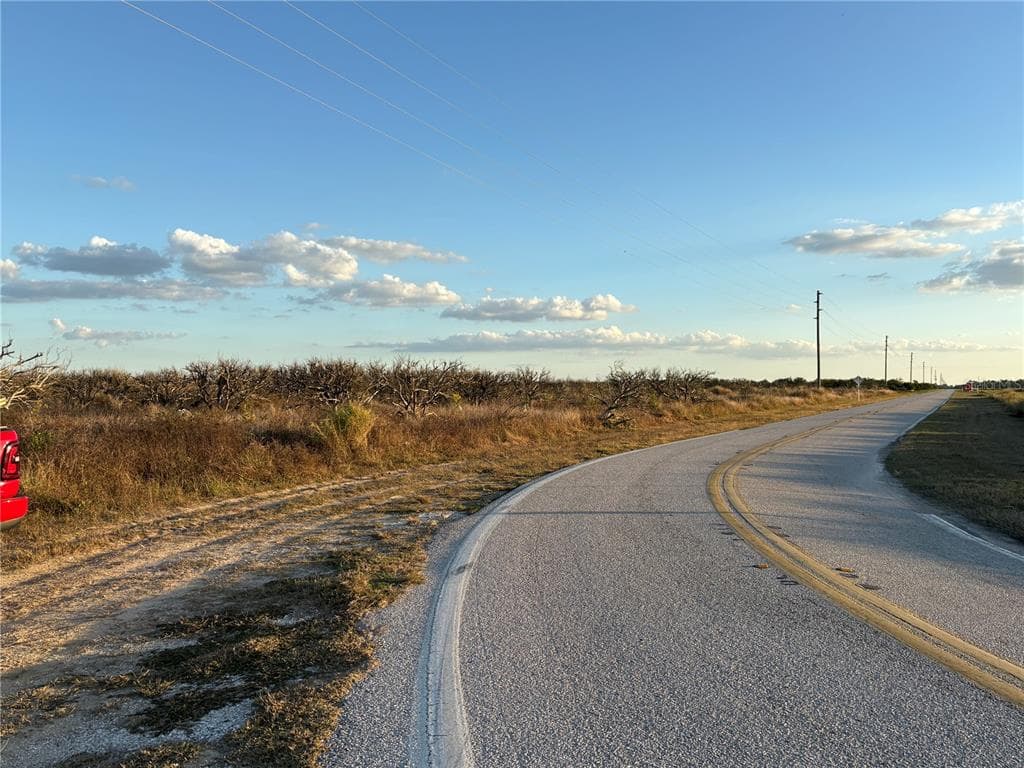 627 RAULERSON ROAD FROSTPROOF, FL 33843
