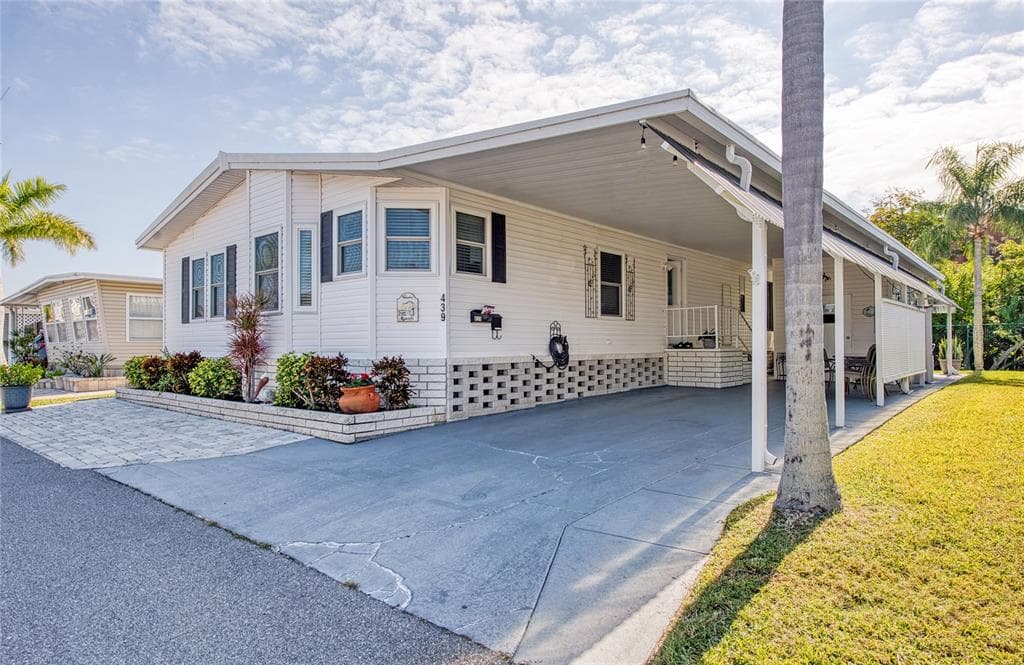 18675 US HIGHWAY 19 N UNIT 439 CLEARWATER, FL 33764