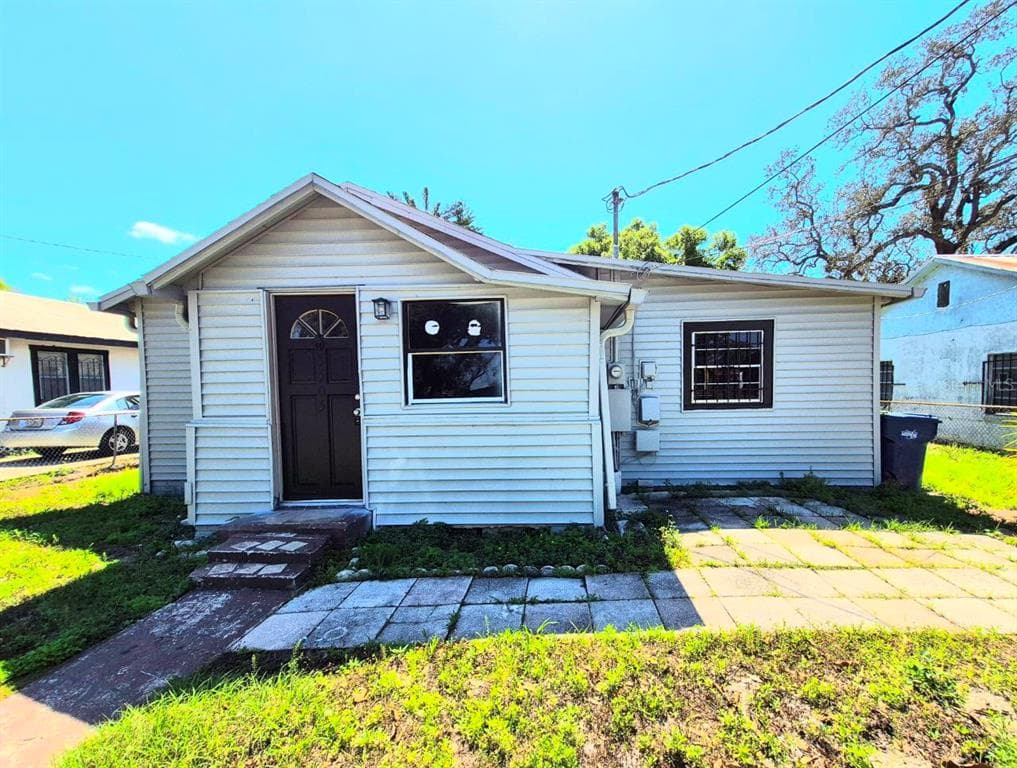 3505 E SHADOWLAWN AVENUE TAMPA, FL 33610