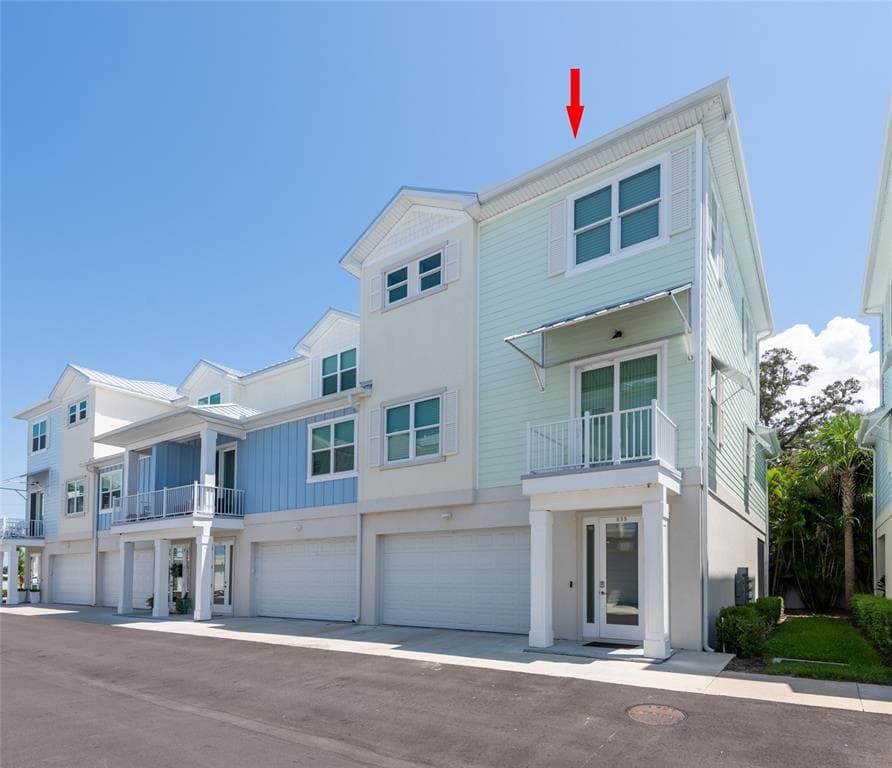 835 OAK BEND LANE DUNEDIN, FL 34698