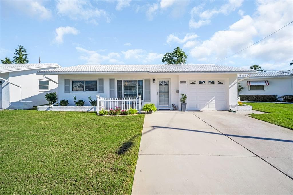 10131 43RD WAY N UNIT 2 PINELLAS PARK, FL 33782