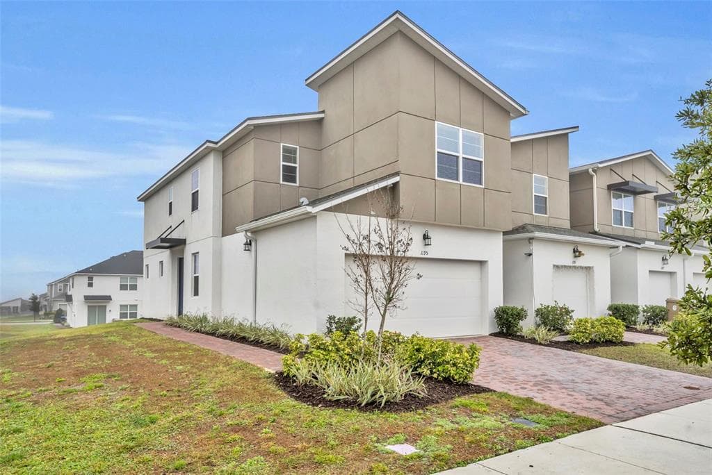 1195 BOARDWALK PLACE KISSIMMEE, FL 34747