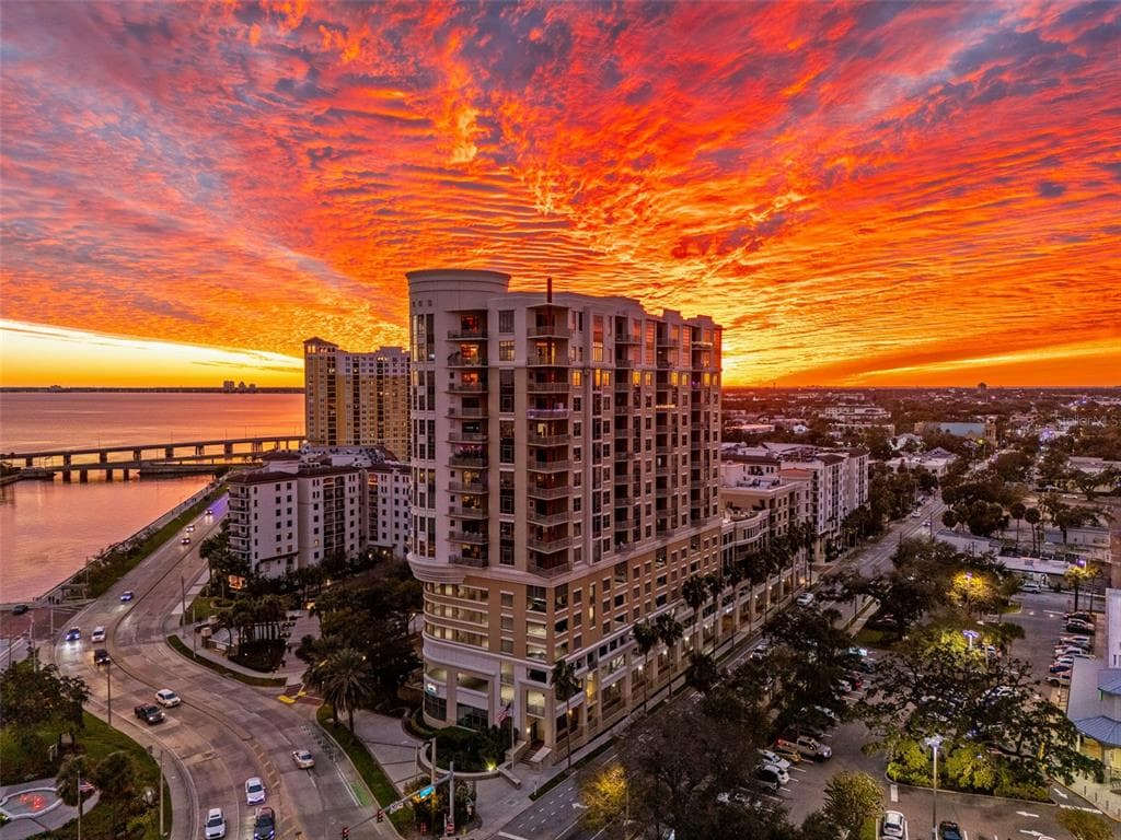 275 BAYSHORE BOULEVARD UNIT 1707 TAMPA, FL 33606