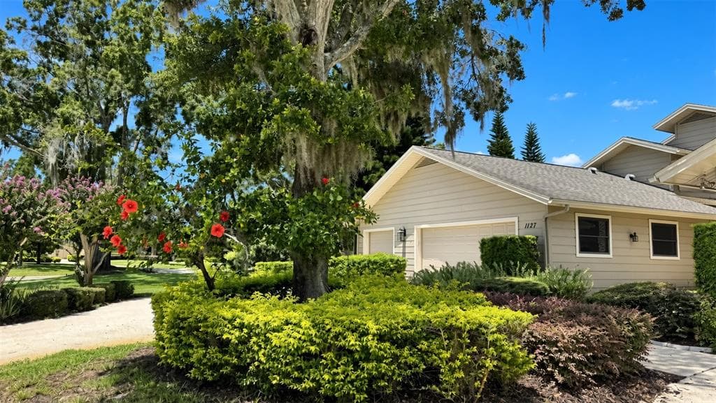 1127 ROYAL TROON COURT